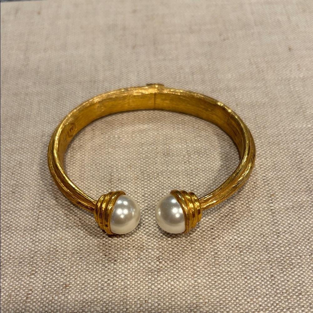 Julie Vos cuff hinge bangle